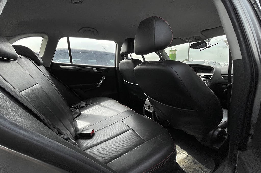 Imagen extraída de https://davivienda-bienes-cms.s3.us-east-1.amazonaws.com/6_Interior_Carro_2025_01_20_T114115_120_a56a031c55.jpg