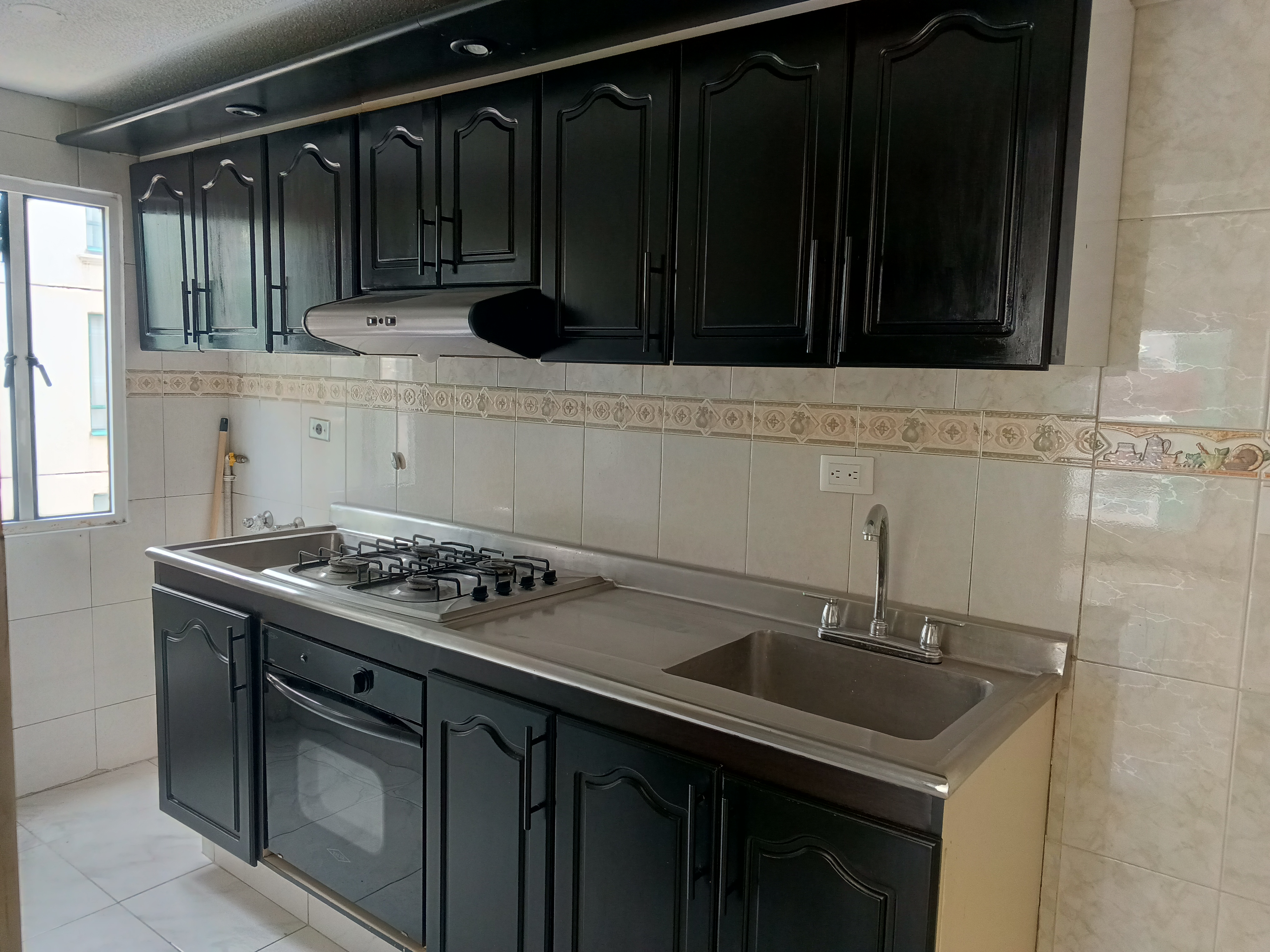 Imagen extraída de https://davivienda-bienes-cms.s3.us-east-1.amazonaws.com/Cocina_2b251a0bd5.jpg