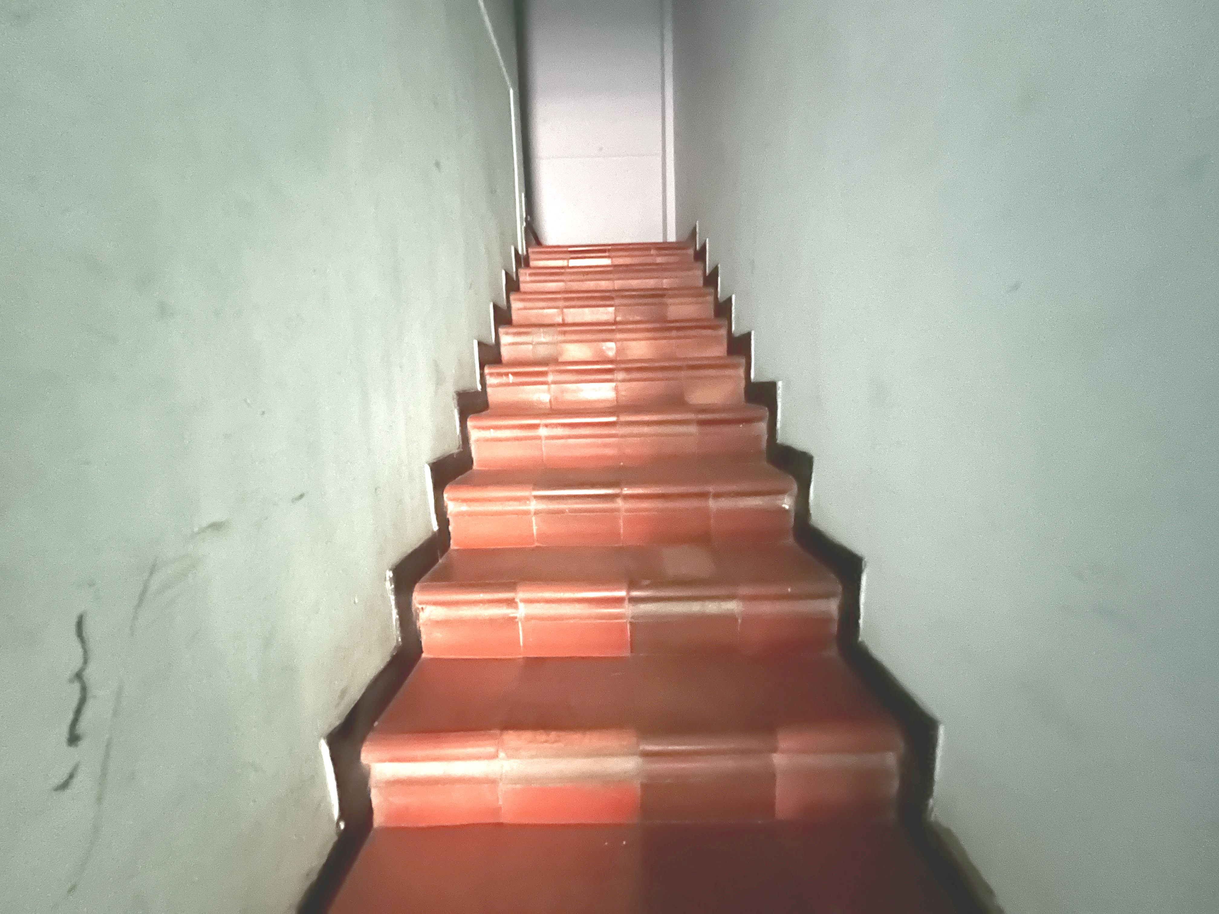 Imagen extraída de https://davivienda-bienes-cms.s3.us-east-1.amazonaws.com/ESCALERAS_5ecb5c6808.JPG